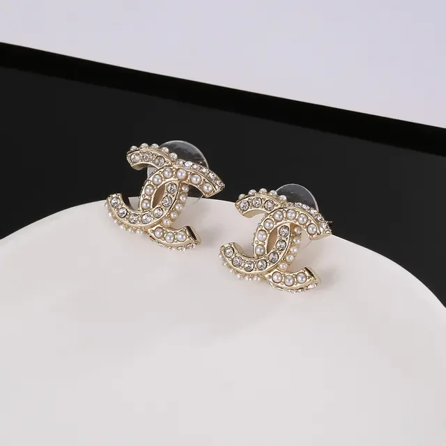 Chanel CC Brincos de metal branco e dourado incrustados com pérolas 5
