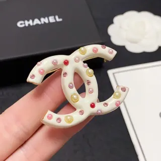 चैनल CC Logo मोती और क्रिस्टल सजावट ब्रोच