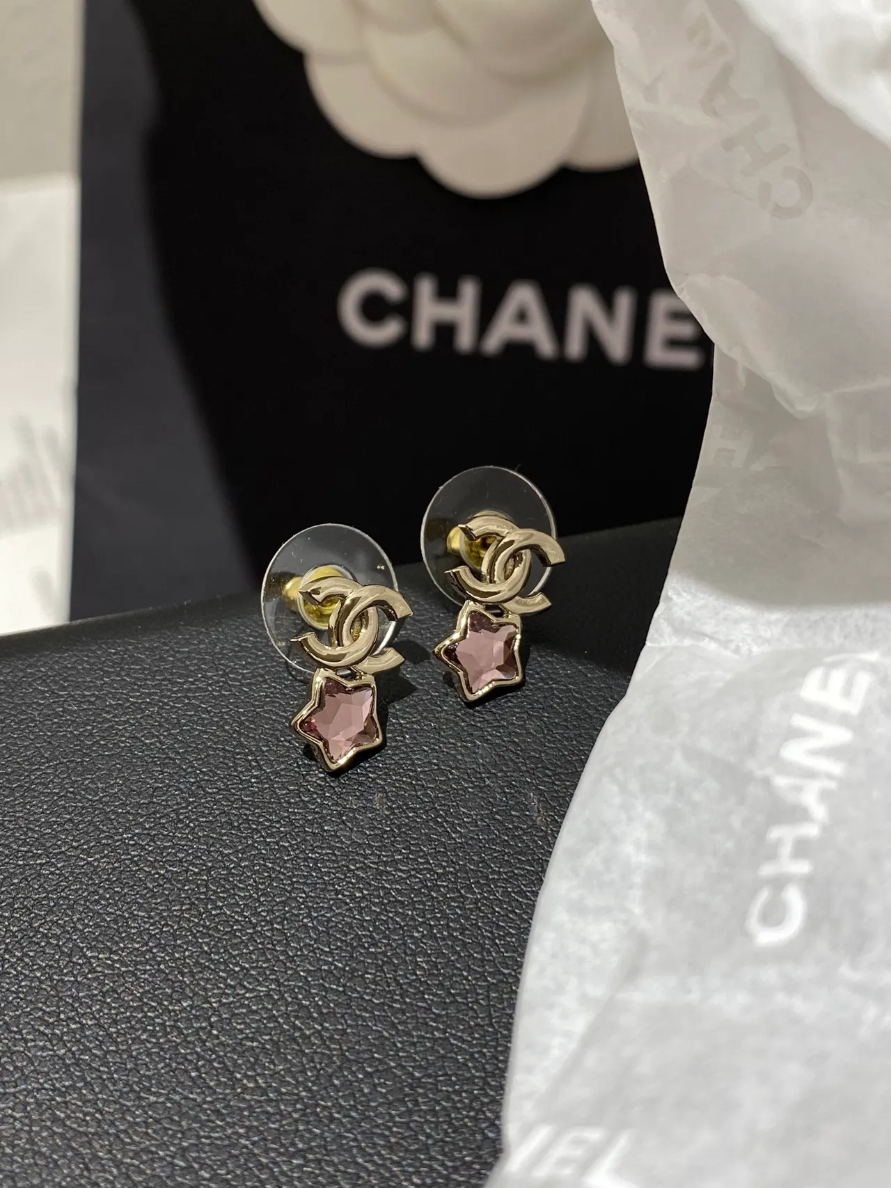 Chanel CC Logo Star Crystal Gold Pink Faceted Pendientes 7
