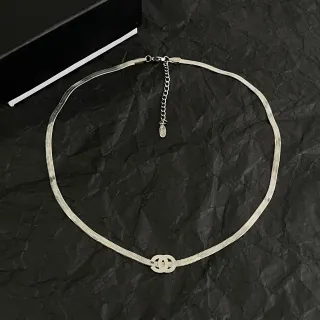 Chanel CC قلادة سلسلة ثعبان