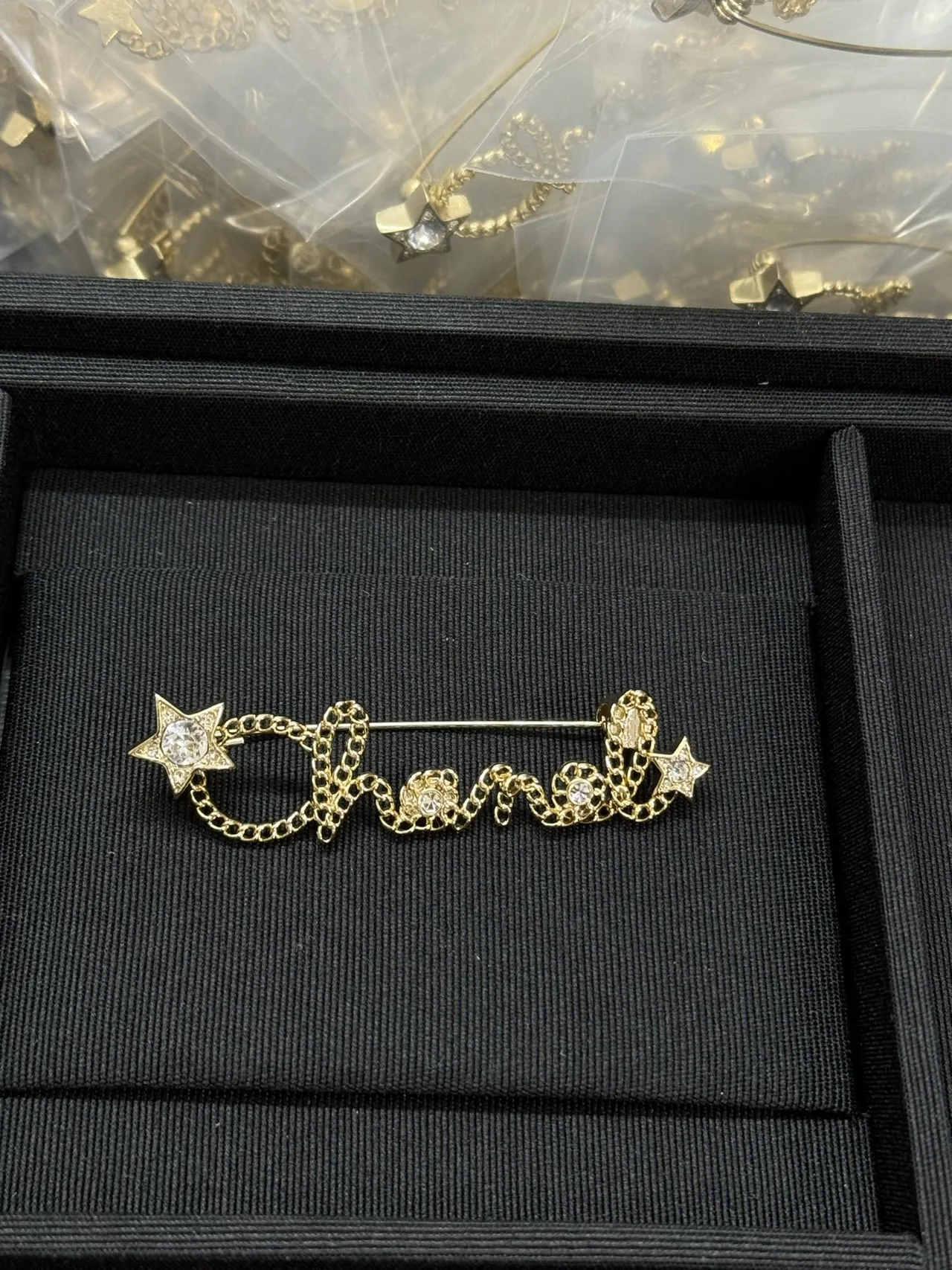 Chanel CHANEL Chain Letter Crystal Star Brooch 5