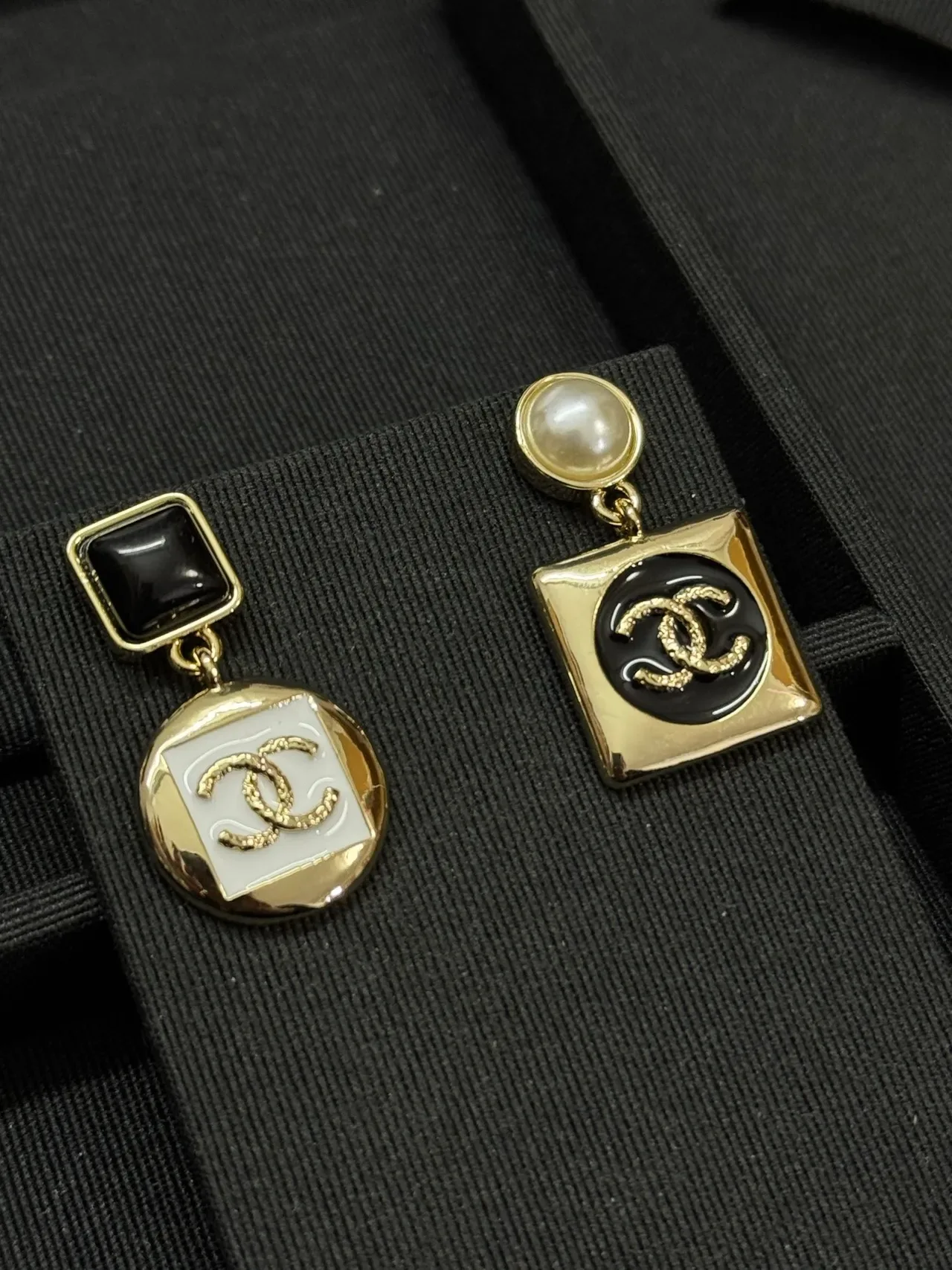 Chanel Gold Black Asymmetrical Drop Geometric Enamel Earrings 3