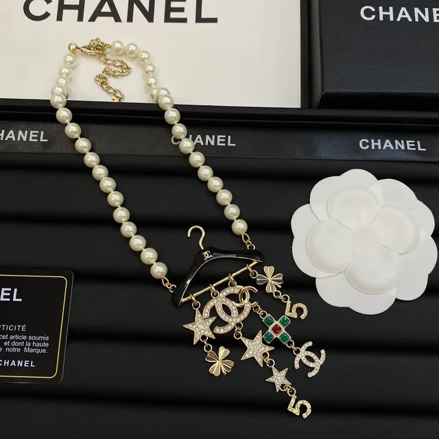 Chanel Motivo de Percha Pérola e Dourado Encanto Colar 3