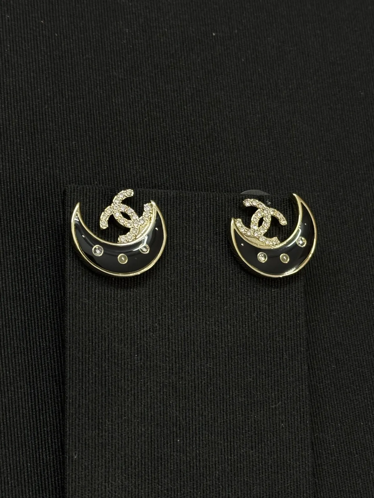 Chanel Moon Black Silver Crescent Shape Pavé Crystal CC Logo Earrings 2