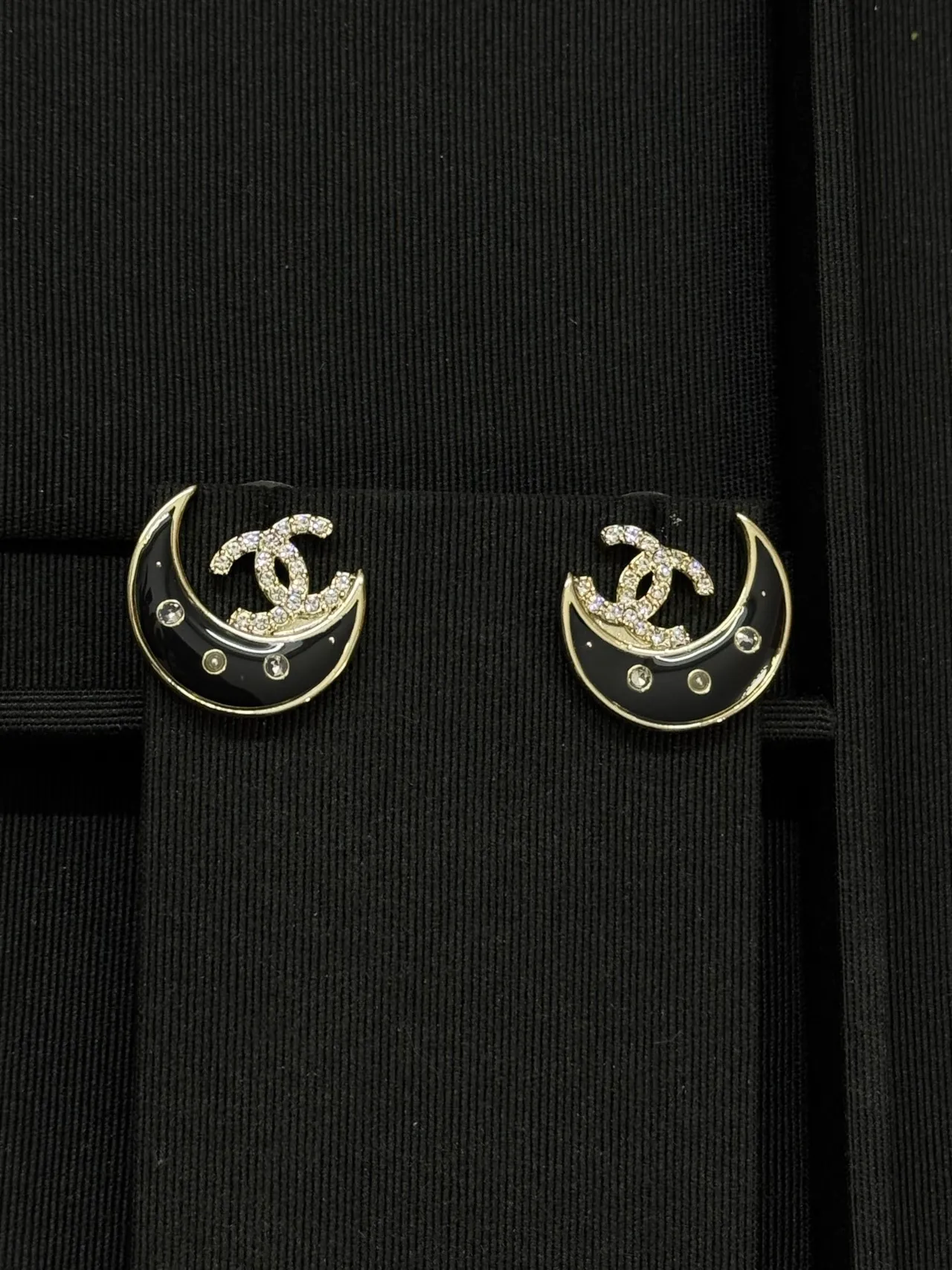 Chanel Moon Black Silver Crescent Shape Pavé Crystal CC Logo Earrings 6