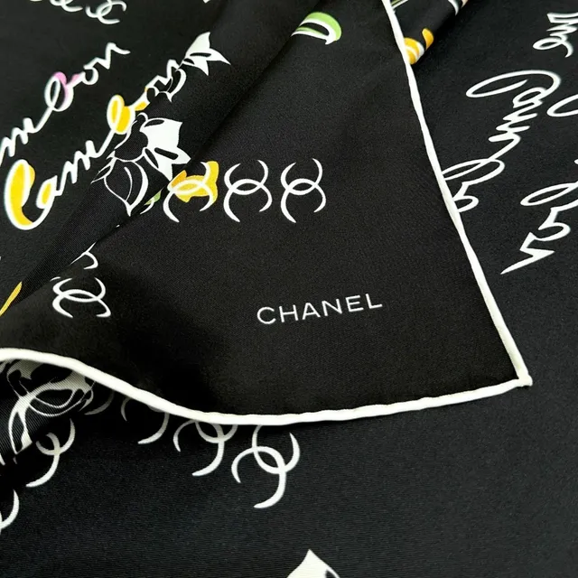 Chanel Printed Silk Scarf-Tied Strapless Vest Top 3