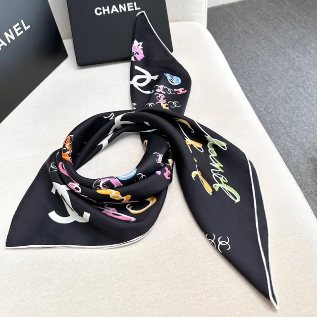 Chanel Printed Silk Scarf-Tied Strapless Vest Top 5