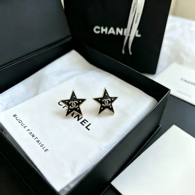 Chanel Boucles d'Oreilles Étoiles avec Émail et Or en Ton 8