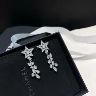 Chanel Aretes Estrella Pavé Dangle Cristal