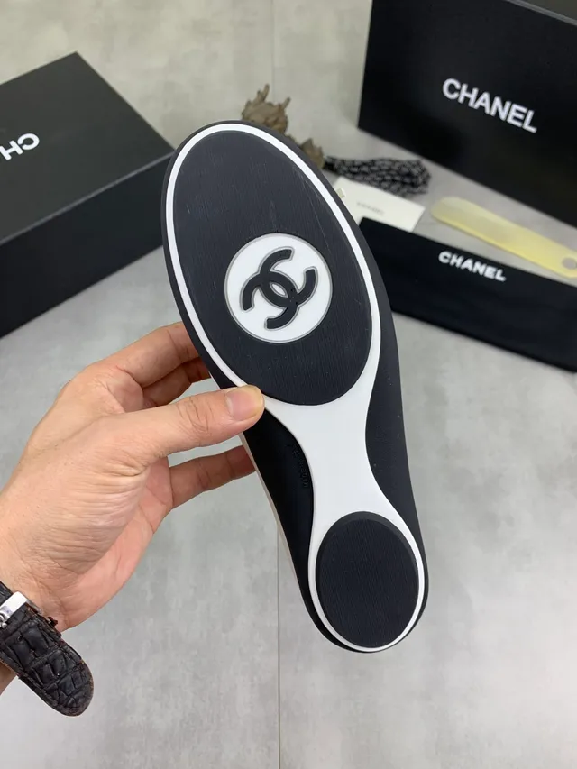 Chanel أبيض أسود جورب صوفي ساق الكاحل كم خطي باليه فلات 2