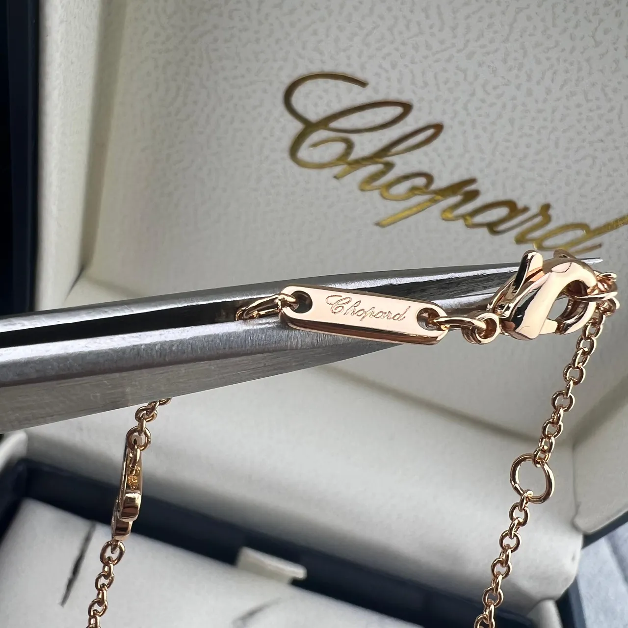 Chopard Ouro/Prata laço superior pingente diamantes Pavé borda colar 2