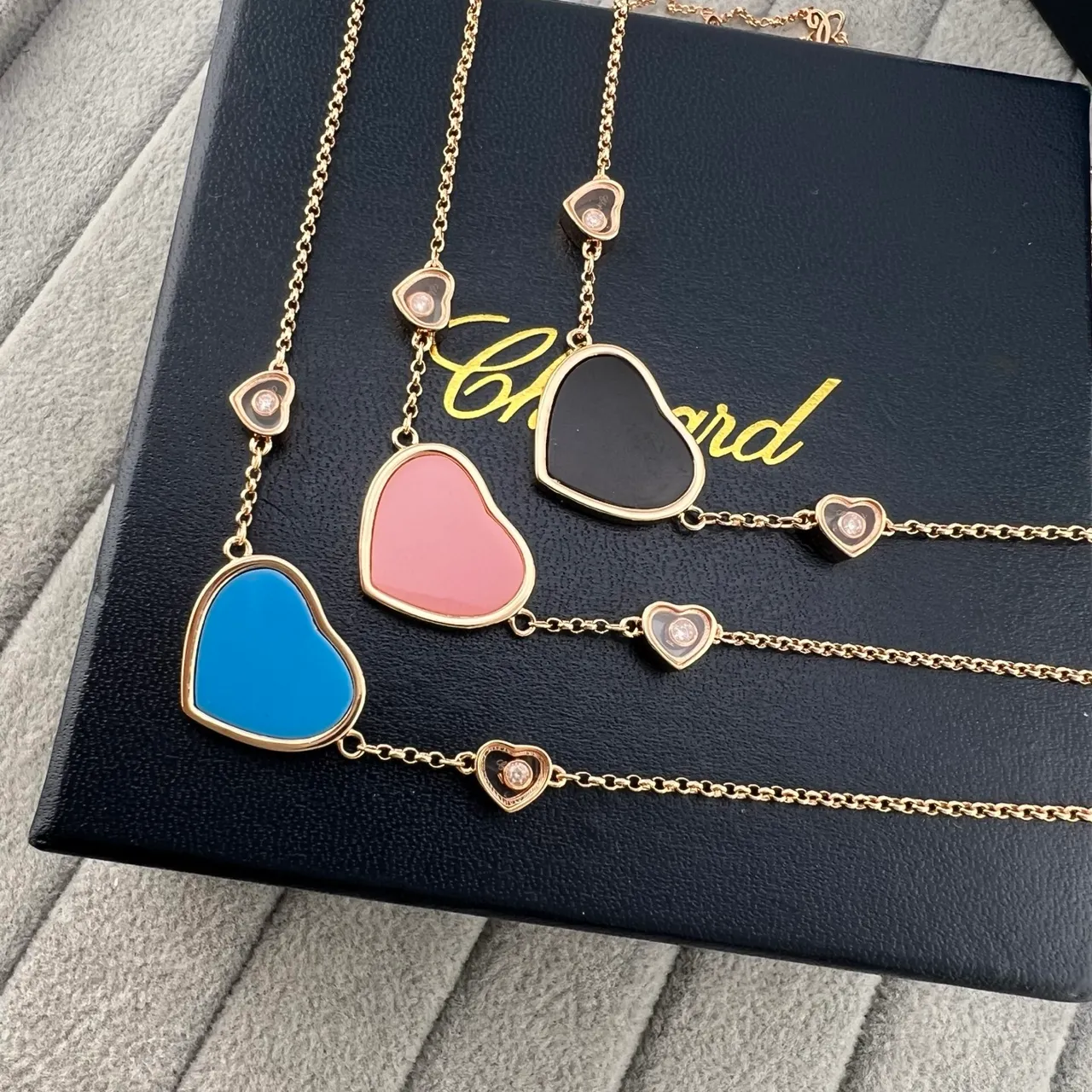 Chopard 快乐之心 孔雀石 珍珠母 红色珐琅 心形项链 8