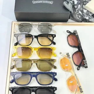 Chrome Hearts काला पारदर्शी आयताकार Wayfarer सिल्हूट क्रॉस मोटिफ हार्डवेयर सनग्लासेस