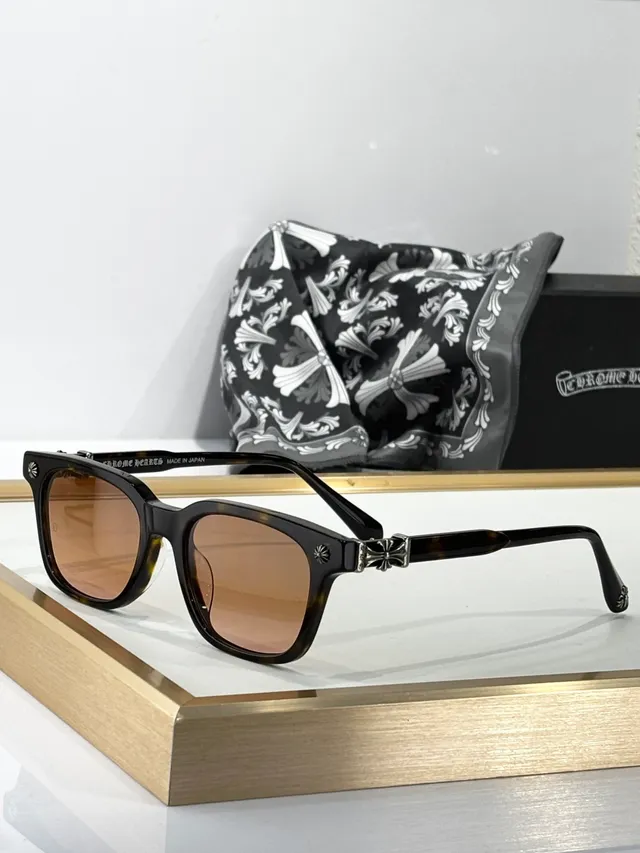 Chrome Hearts Gafas de sol negras transparentes rectangulares Wayfarer silueta motivo cruz hardware 4