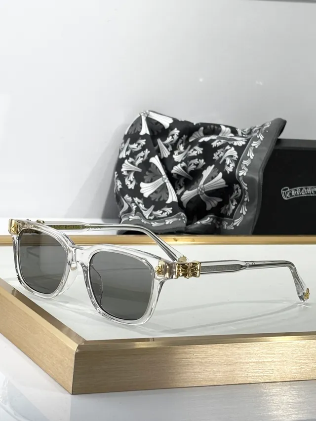 Chrome Hearts Gafas de sol negras transparentes rectangulares Wayfarer silueta motivo cruz hardware 7