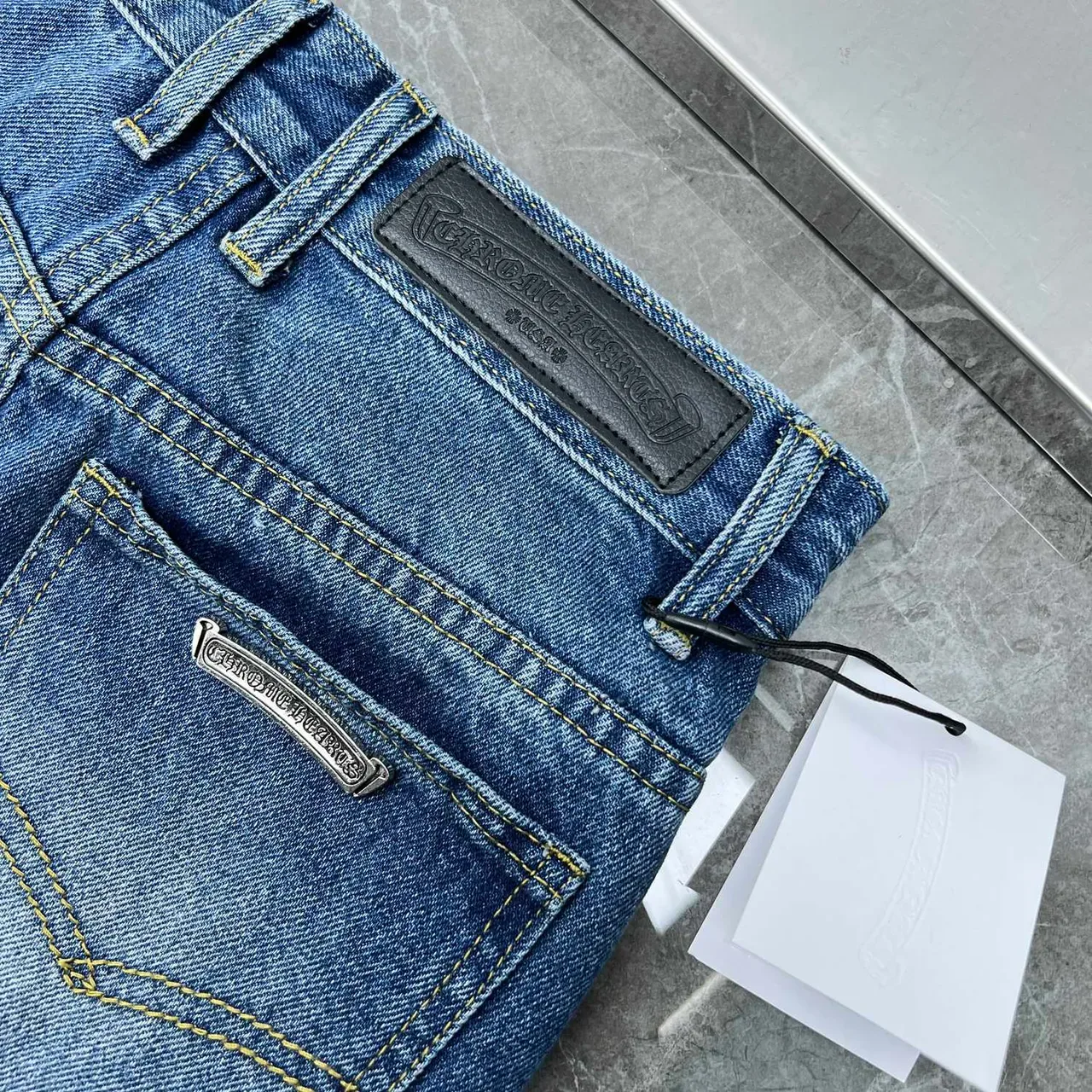 Chrome Hearts Cross Appliqué Jeans Bleu Lavage Moyen 9