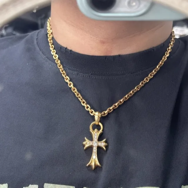 Chrome Hearts क्रॉस पेवे क्रिस्टल गोल्ड-टोन नेकलेस 3