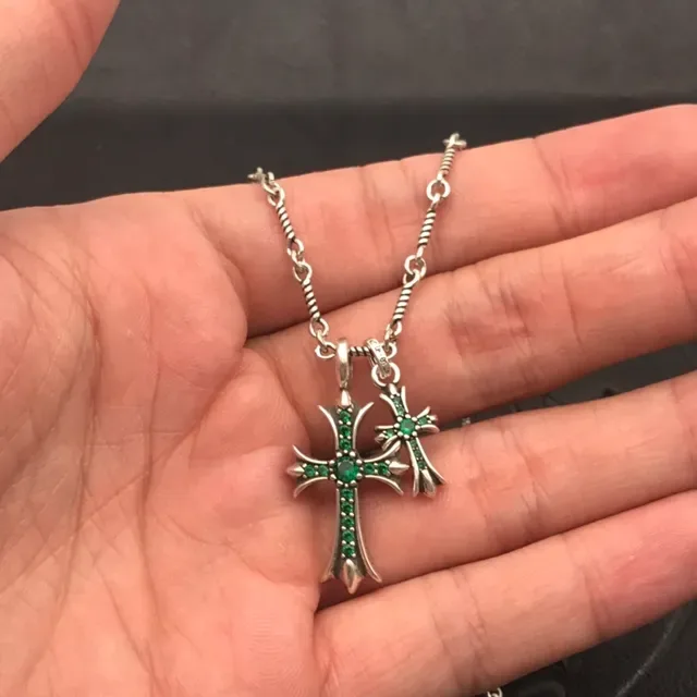 Chrome Hearts Double Cross हरी जेमस्टोन नेकलेस 2