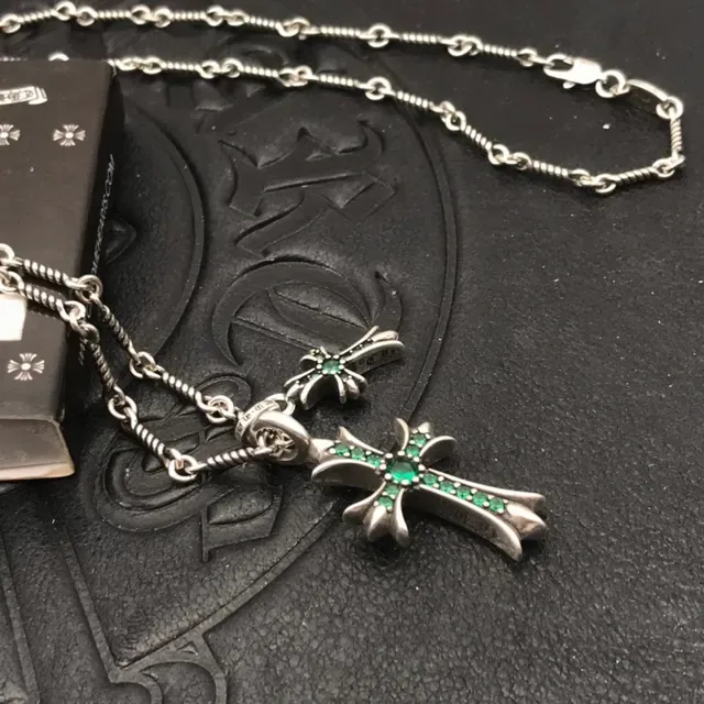 Chrome Hearts Double Cross हरी जेमस्टोन नेकलेस 3