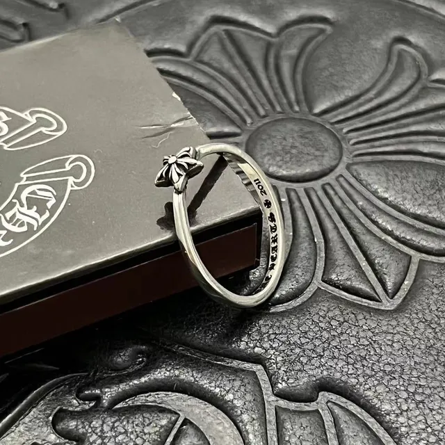 Chrome Hearts خاتم زهوري فضي مؤكسد نمط زهري 6