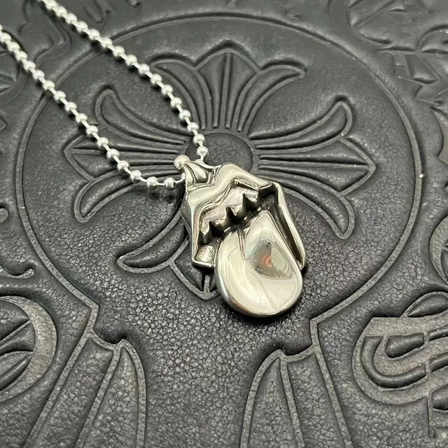 Chrome Hearts Collier Argenté Sculptural Haut Poli 6