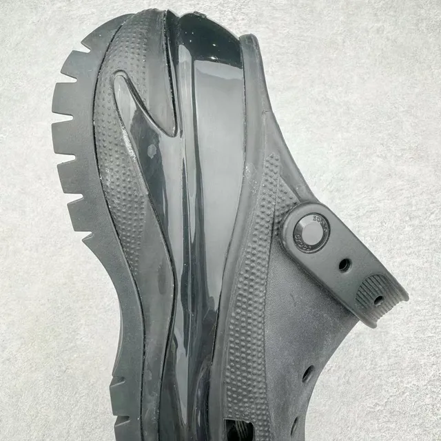 Crocs Echo Clog काला मोल्डेड फोम प्लेटफॉर्म क्लॉग 5