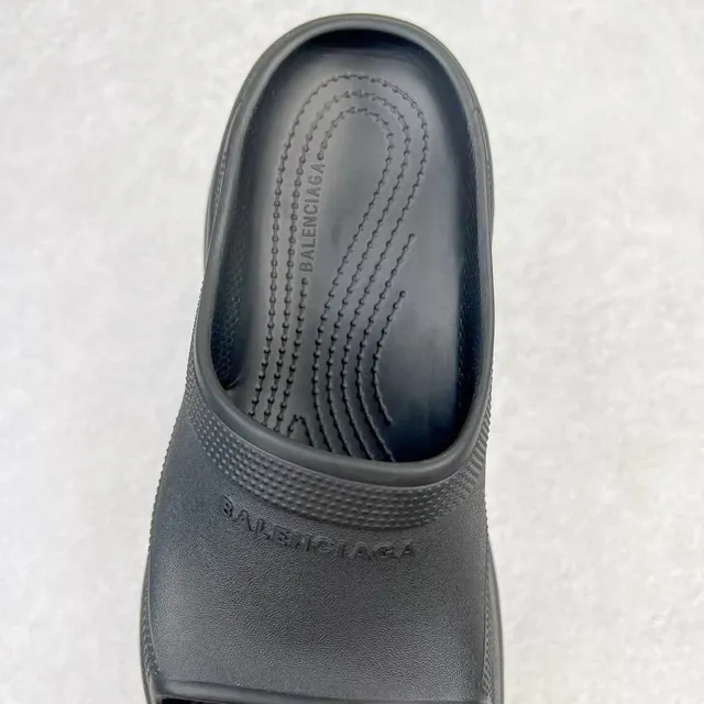 Crocs Echo Clog काला मोल्डेड फोम प्लेटफॉर्म क्लॉग 6