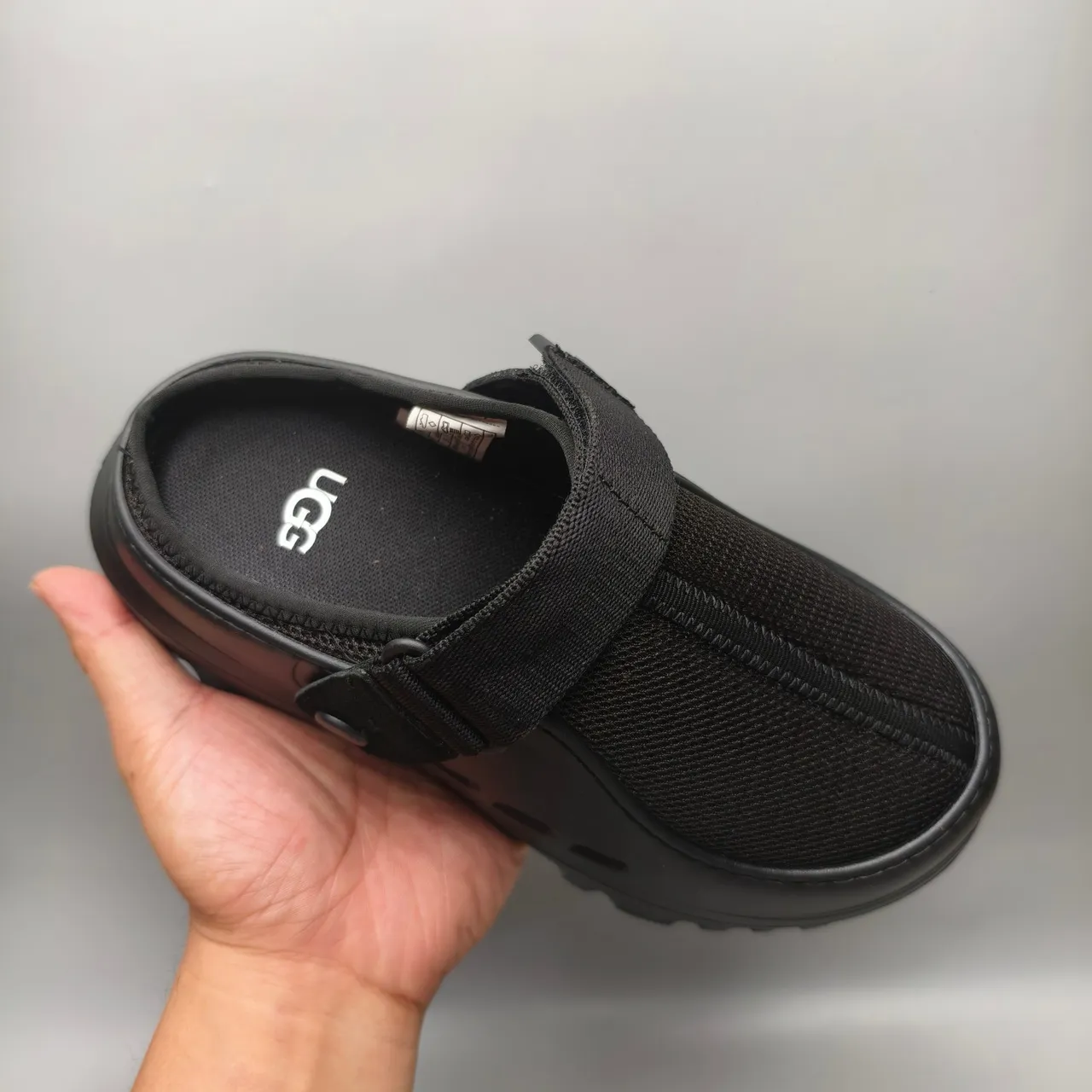 Crocs Echo Clog কালো মোল্ডেড সোল Clog 3