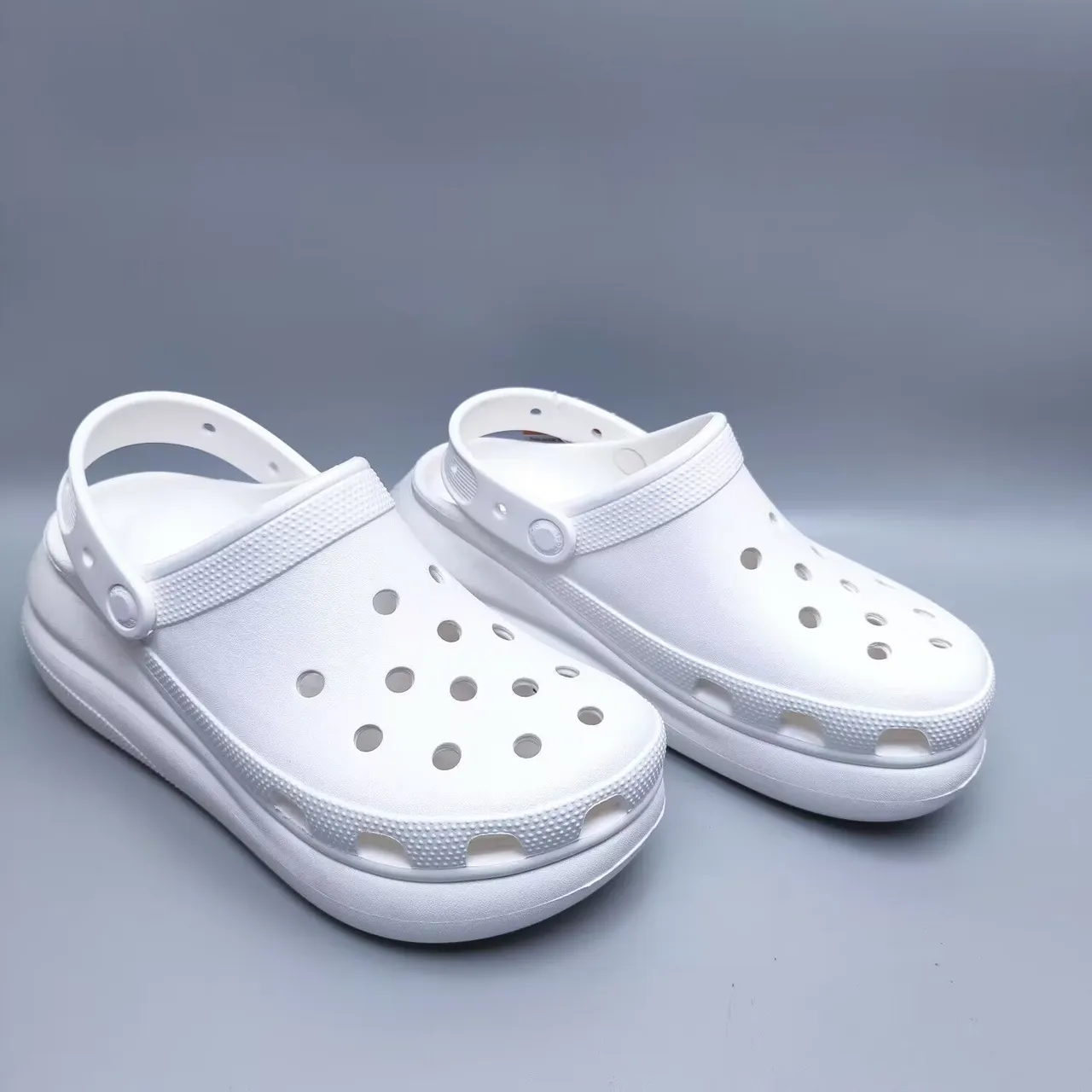 Crocs Echo Clog White Molded Foam Platform Clog 6