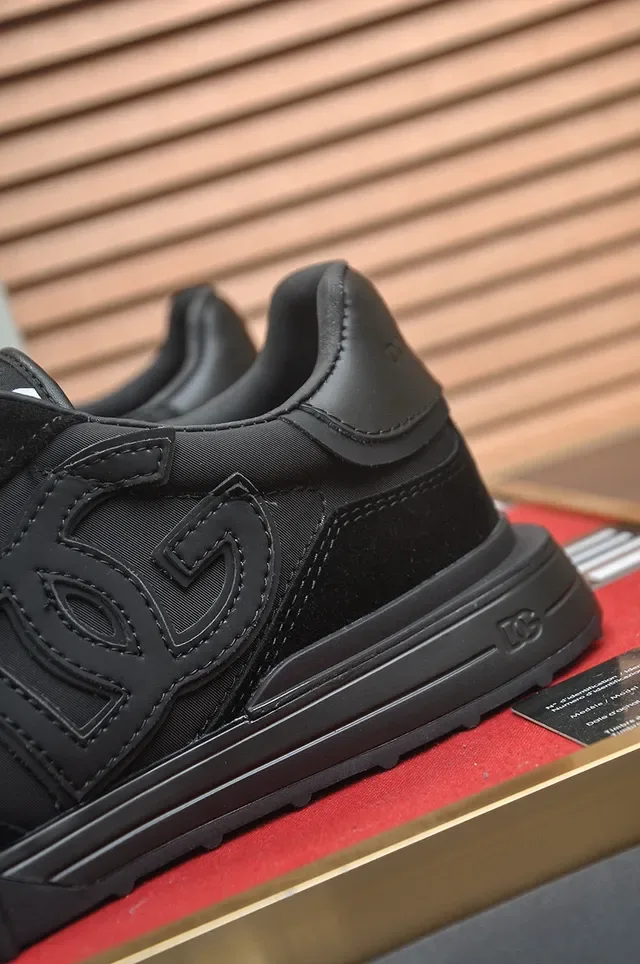 DC Shoes Zapatillas lifestyle de ante y superposición sintética en negro monocromo 9