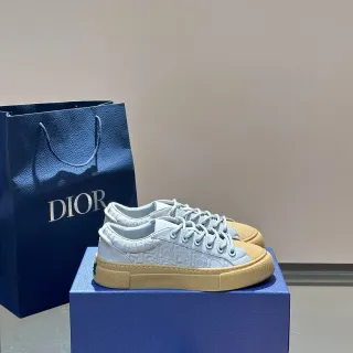 Dior B23 浮雕 Monogram 平台生活方式运动鞋