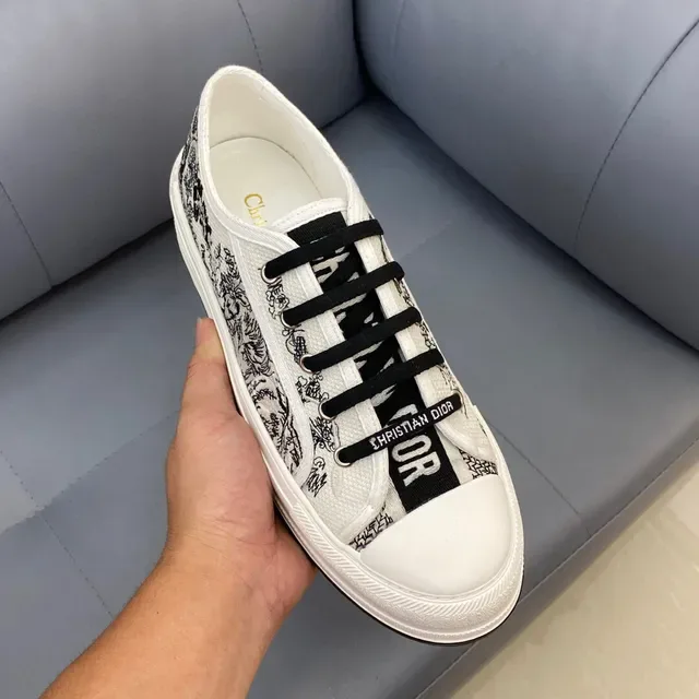 Dior B23 Graphic Print White and Black Lifestyle Sneakers 7