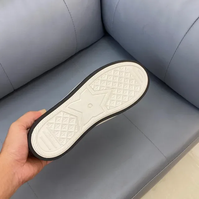 Dior B23 Graphic Print White and Black Lifestyle Sneakers 9