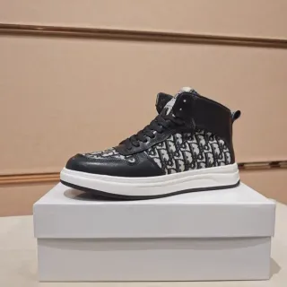 Dior B23 Monogram Black and White Lifestyle Sneakers