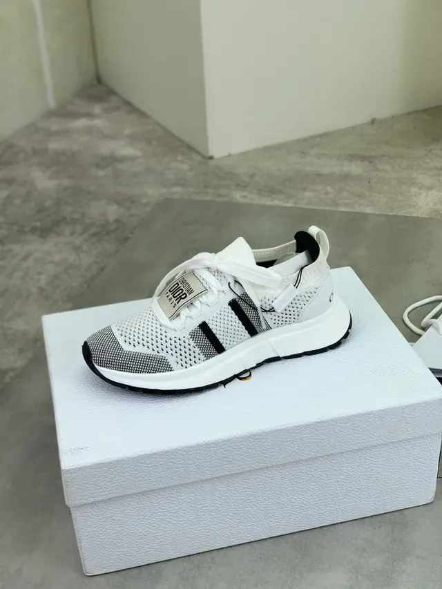 Dior B23 White and Black Knit Lifestyle Sneakers 5