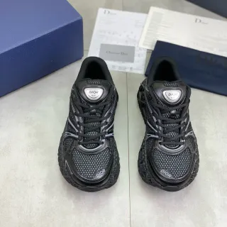 Dior B27 Tênis Chunky Pretos de Malha Perforada
