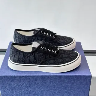 Dior B27 Monogram Black and White Lifestyle Sneakers — catalogue photo via WWTop Yupoo
