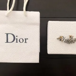 Dior Boucles d'oreilles Motif Abeille Perles et Cristaux