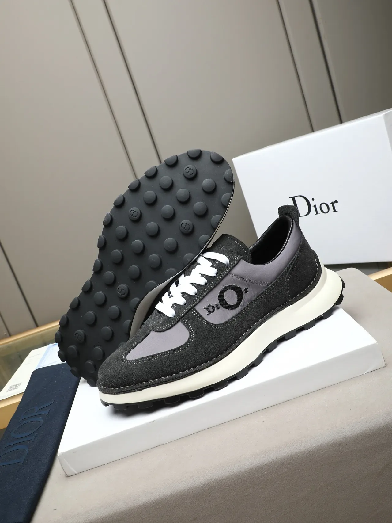 Dior Black Gray Suede And Mesh Upper Embroidered Oblique Logo Lifestyle Sneakers 5