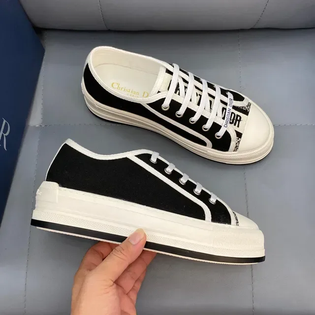 Dior sneakers lifestyle preto branco lona silhueta baixa 3