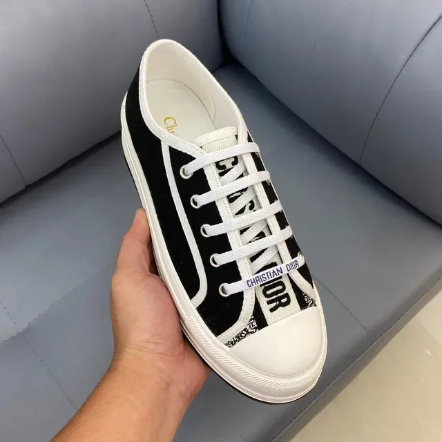Dior sneakers lifestyle preto branco lona silhueta baixa 7
