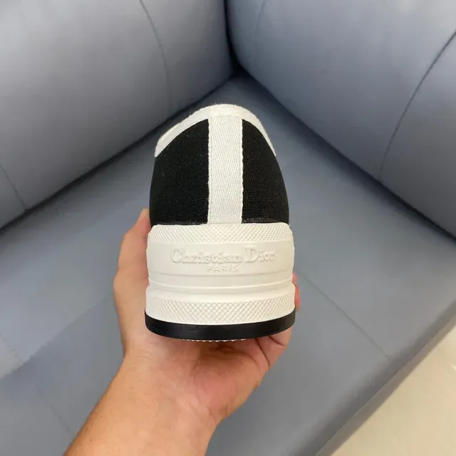 Dior sneakers lifestyle preto branco lona silhueta baixa 8
