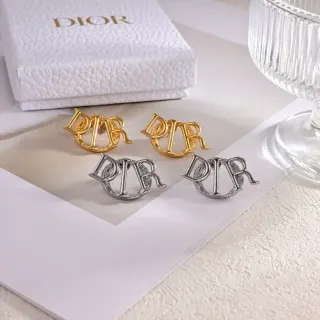 Dior Boucles d'oreilles Or Argent Monogramme Logo Métal Ajouré