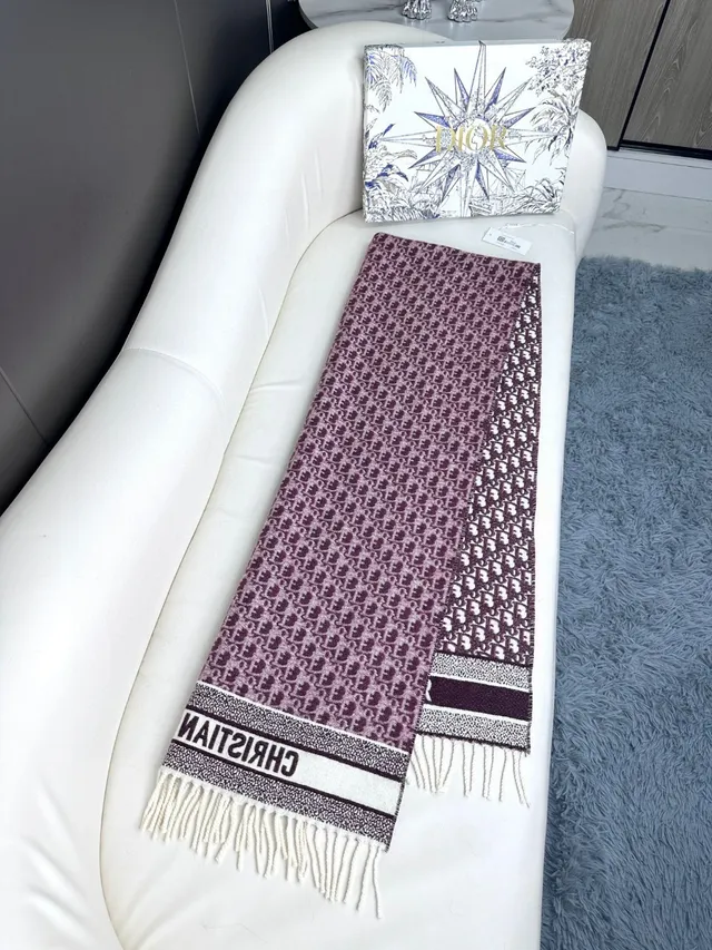 Dior Oblique Monogram Écharpe de Cachemire Bourgogne et Blanc 9