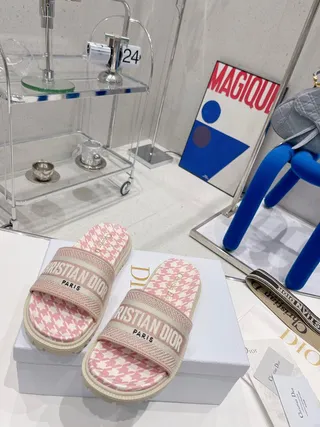 Dior Pink White Houndstooth-Patterned Branded Strap Slippers 5