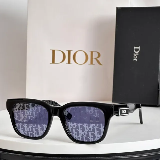 Dior نظارات شمسية مستطيلة أسيتات أزرق متدرج 9