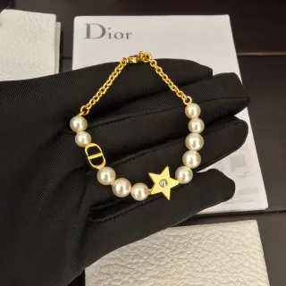 Dior Rose des Vents سوار سلسلة اللؤلؤ الذهبي الأبيض