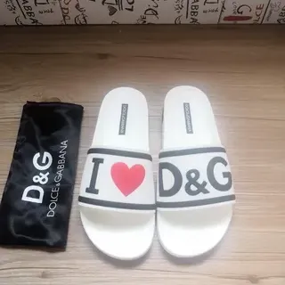 Dolce & Gabbana I Love D&G Chaussons Blancs à Brides Graphiques