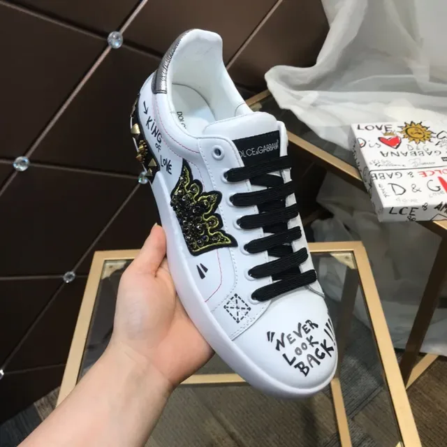 Dolce & Gabbana White Black Leather Upper Graffiti Graphics Lifestyle Sneakers 3