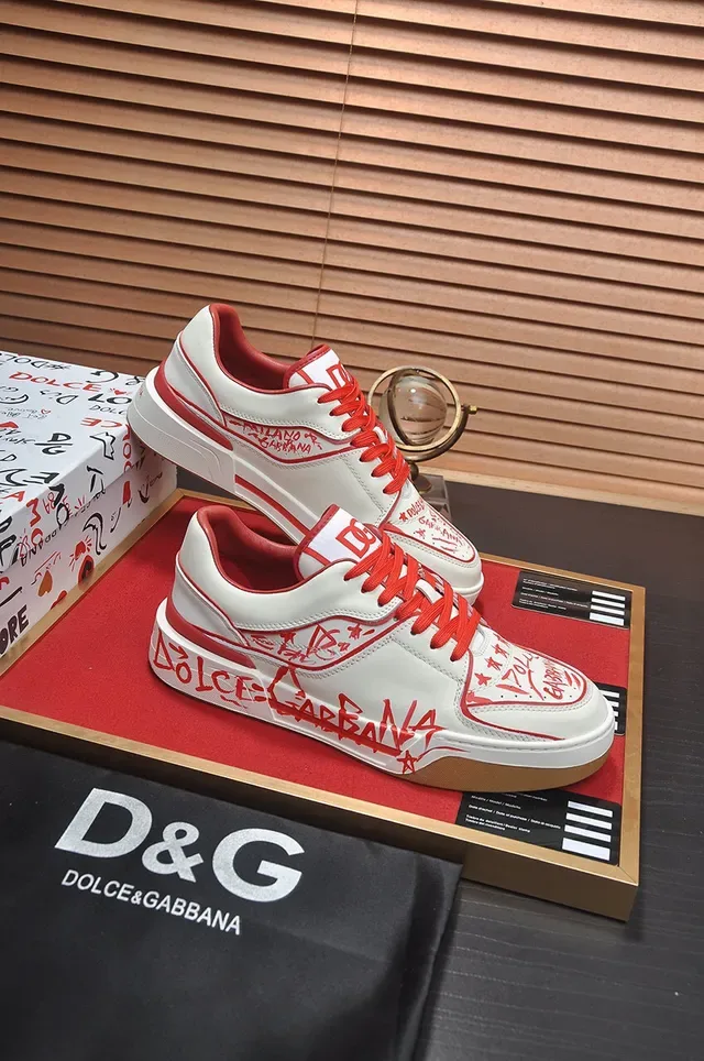 Dolce & Gabbana White Red Low-Top Platform Graffiti-Print Leather Lifestyle Sneakers 4